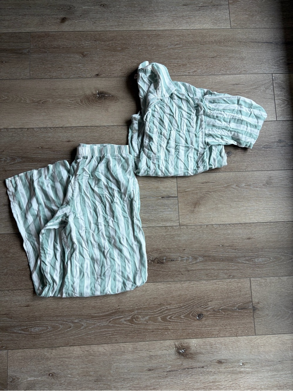 Victoria's Secret Mint Green and White Striped Pajama Set sz. S